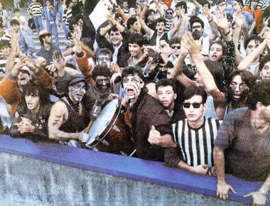 Βίντεο: Όταν οι χούλιγκανς μεσουρανούσαν στην δεκαετία του '80 - Ξύλο δίχως τέλος